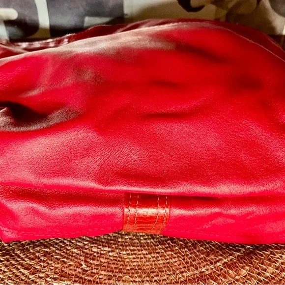 SOLD✨ Rough & Tumble Custom XL City Safari Hobo Red Cowhide Leather - Picture 5 of 6